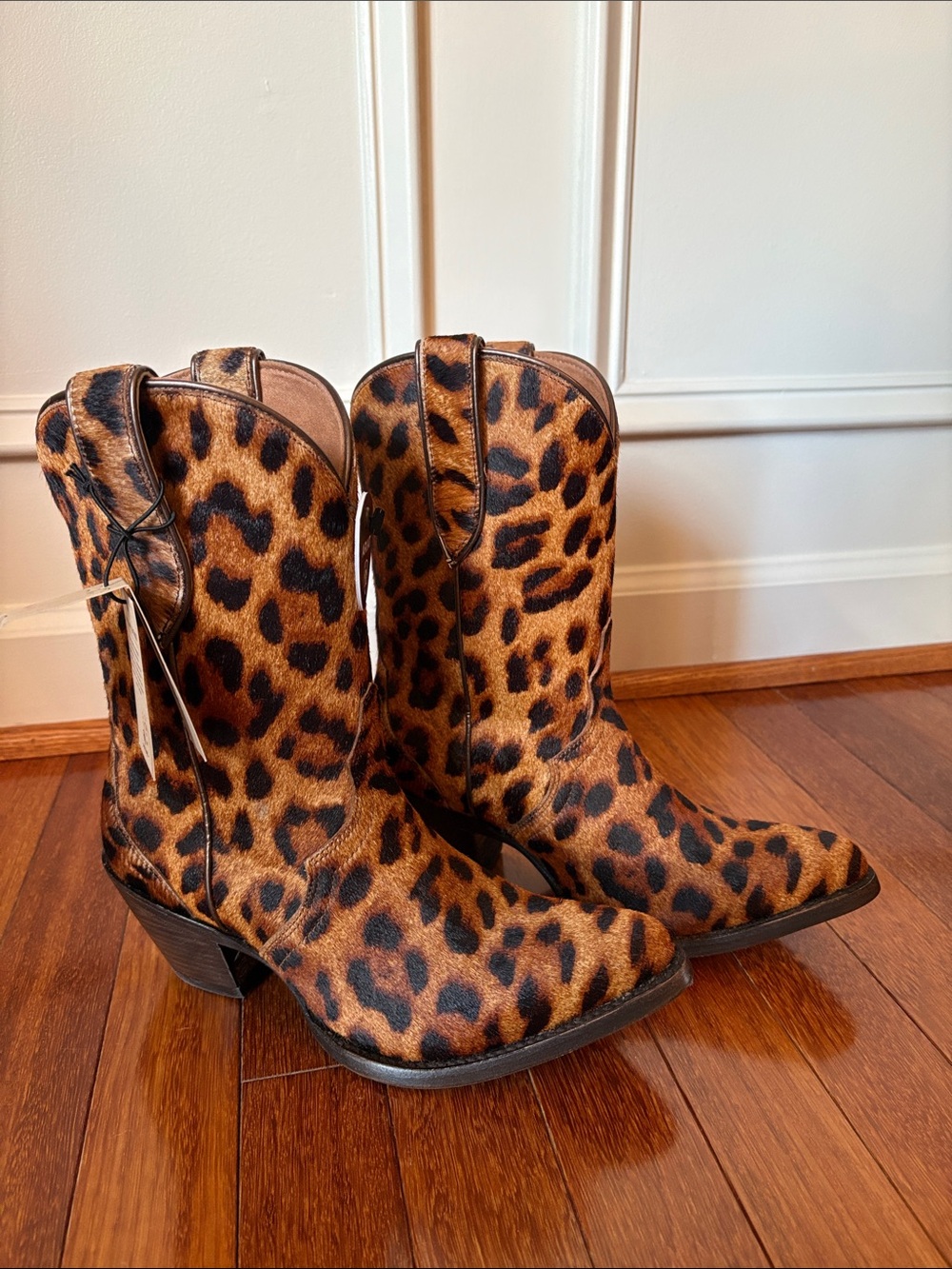 Ariat Bandida Leopard Hair On Western Cowboy Boots Women’s 6.5B NWT